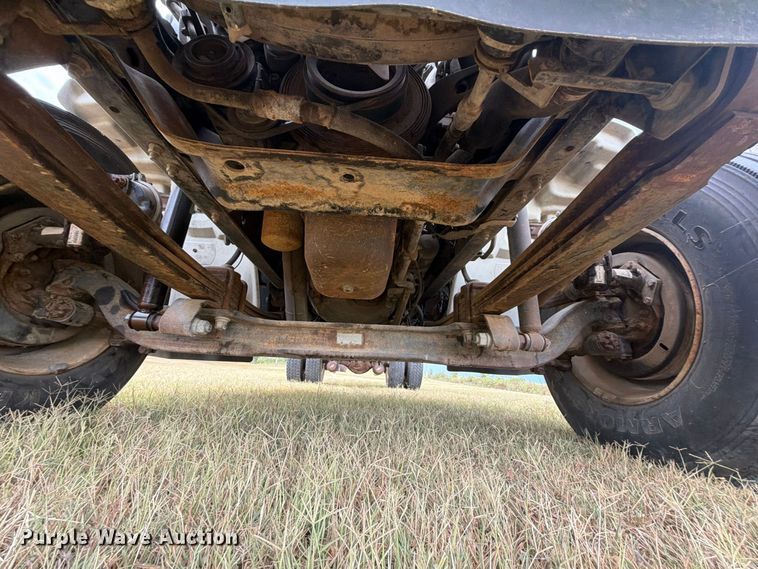 image for item FK5063 2008 Hino 338 truck cab and chassis