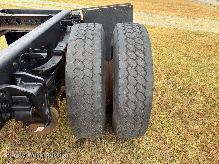 image for item FK5063 2008 Hino 338 truck cab and chassis