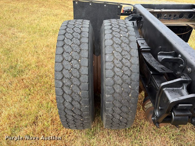 image for item FK5063 2008 Hino 338 truck cab and chassis