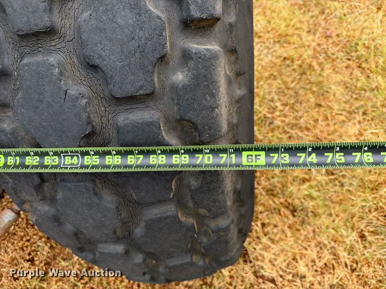 image for item FK5065 1984 J.I. Case 1194 tractor