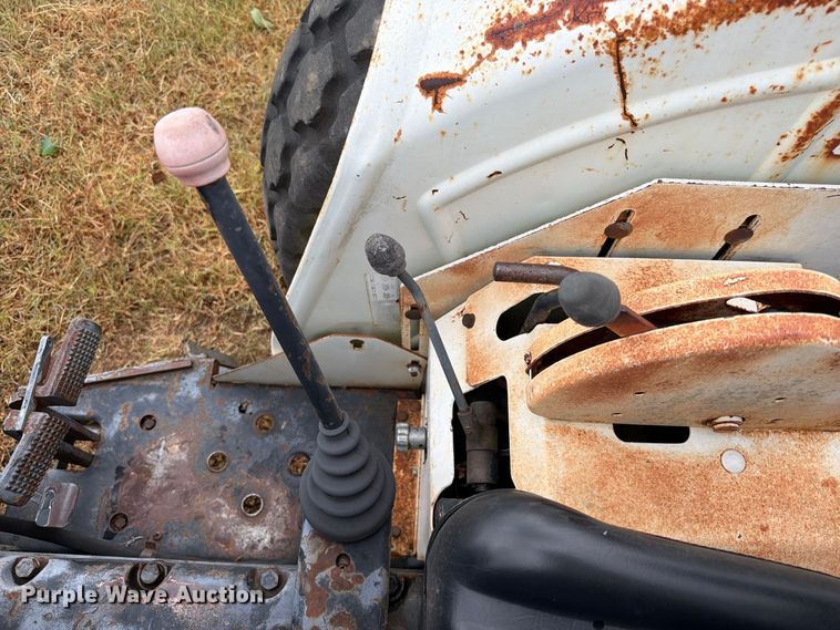 image for item FK5065 1984 J.I. Case 1194 tractor
