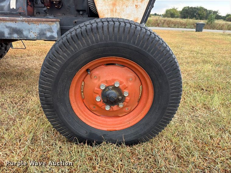 image for item FK5065 1984 J.I. Case 1194 tractor