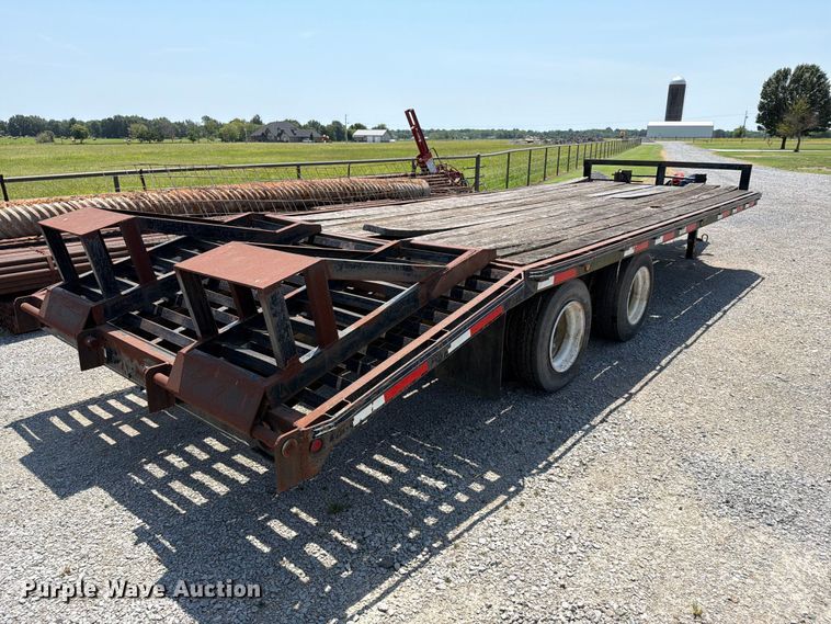 image for item FN2552 1999 Kodiak equipment trailer