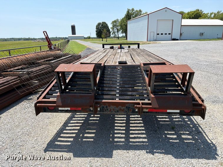 image for item FN2552 1999 Kodiak equipment trailer