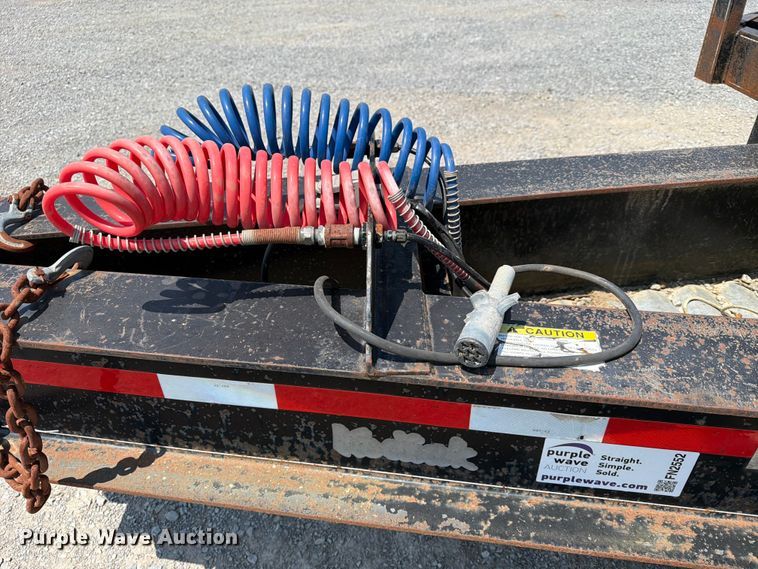 image for item FN2552 1999 Kodiak equipment trailer