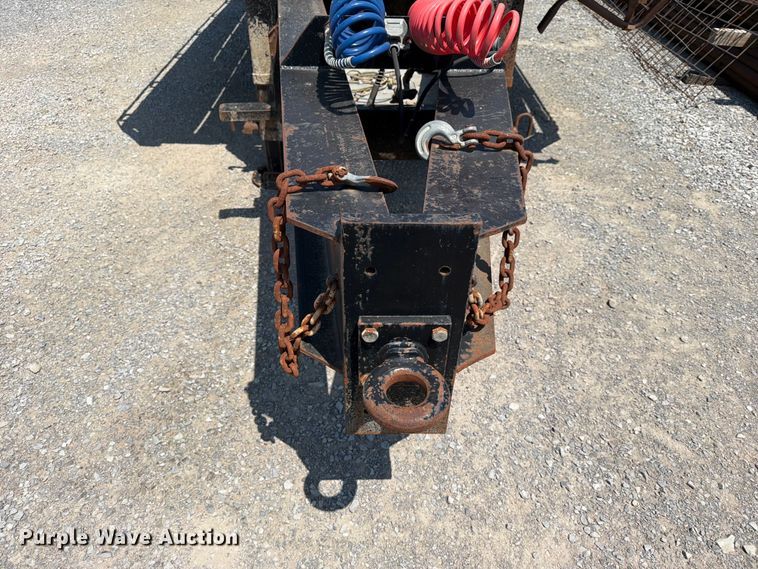 image for item FN2552 1999 Kodiak equipment trailer