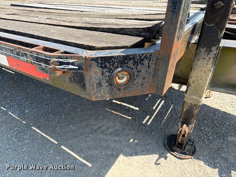 image for item FN2552 1999 Kodiak equipment trailer
