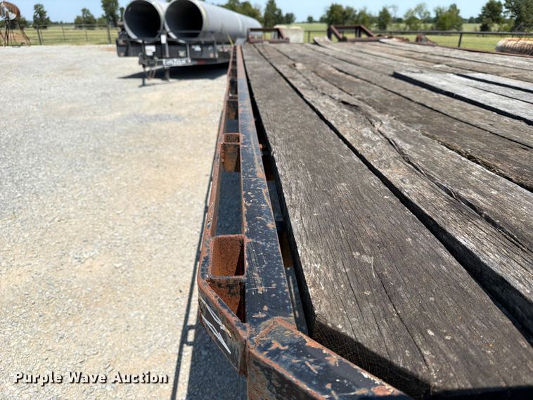 image for item FN2552 1999 Kodiak equipment trailer