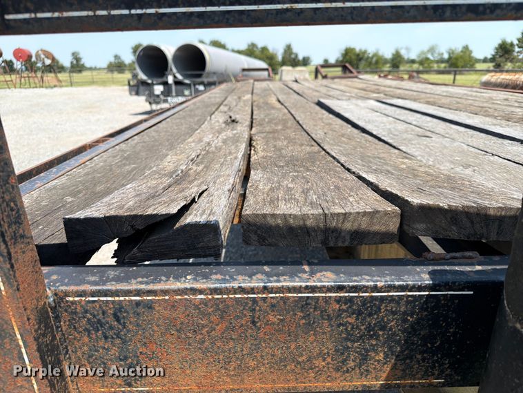 image for item FN2552 1999 Kodiak equipment trailer