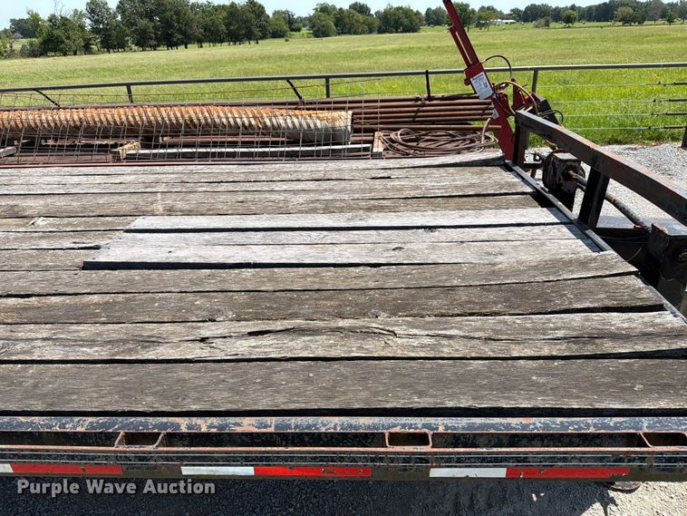 image for item FN2552 1999 Kodiak equipment trailer