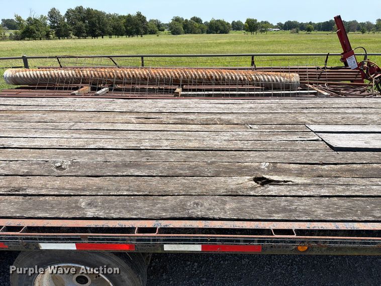 image for item FN2552 1999 Kodiak equipment trailer