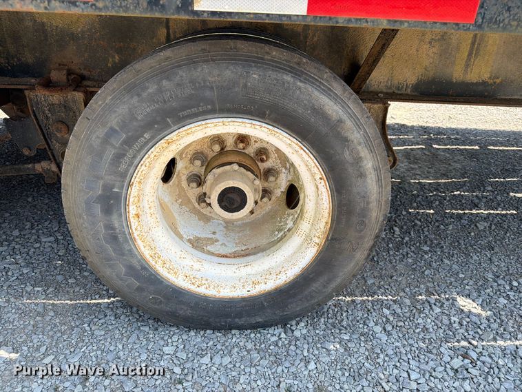 image for item FN2552 1999 Kodiak equipment trailer
