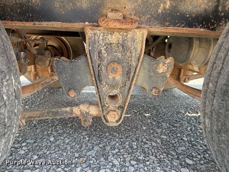 image for item FN2552 1999 Kodiak equipment trailer