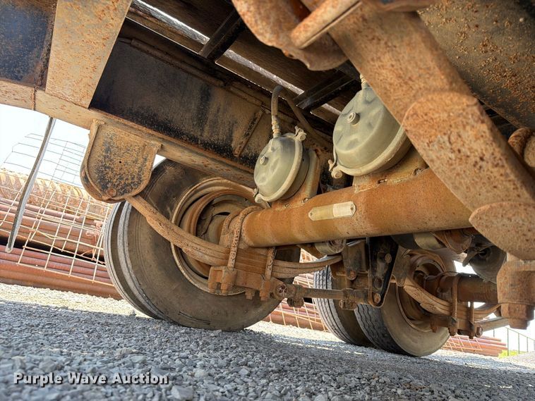 image for item FN2552 1999 Kodiak equipment trailer