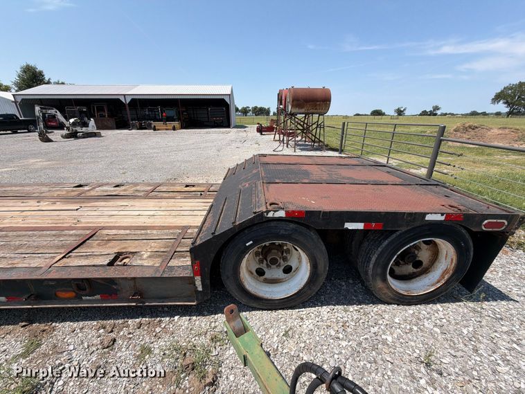 image for item FN2553 1997 Talbert lowboy equipment trailer