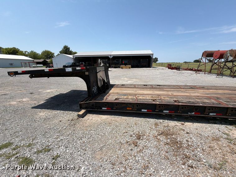 image for item FN2553 1997 Talbert lowboy equipment trailer