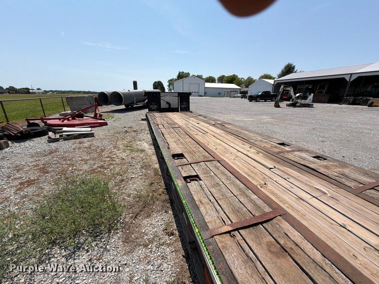 image for item FN2553 1997 Talbert lowboy equipment trailer