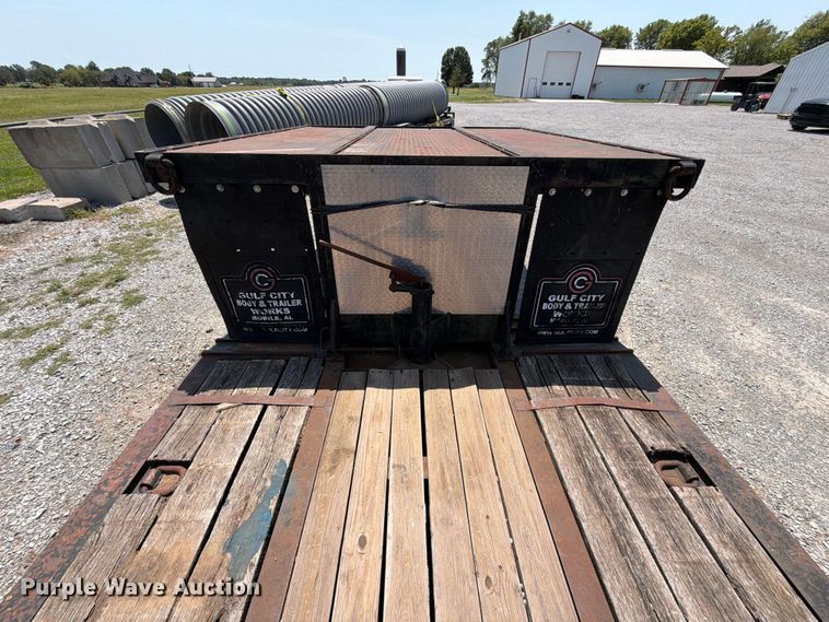 image for item FN2553 1997 Talbert lowboy equipment trailer