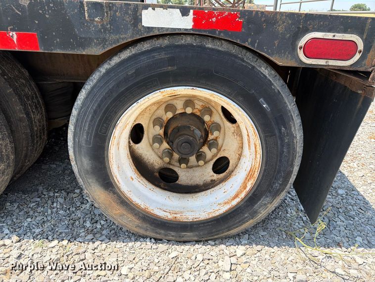 image for item FN2553 1997 Talbert lowboy equipment trailer