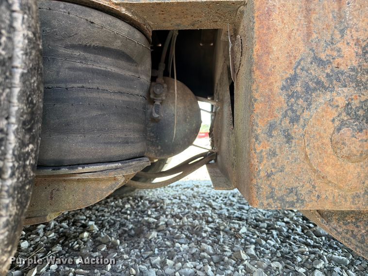 image for item FN2553 1997 Talbert lowboy equipment trailer