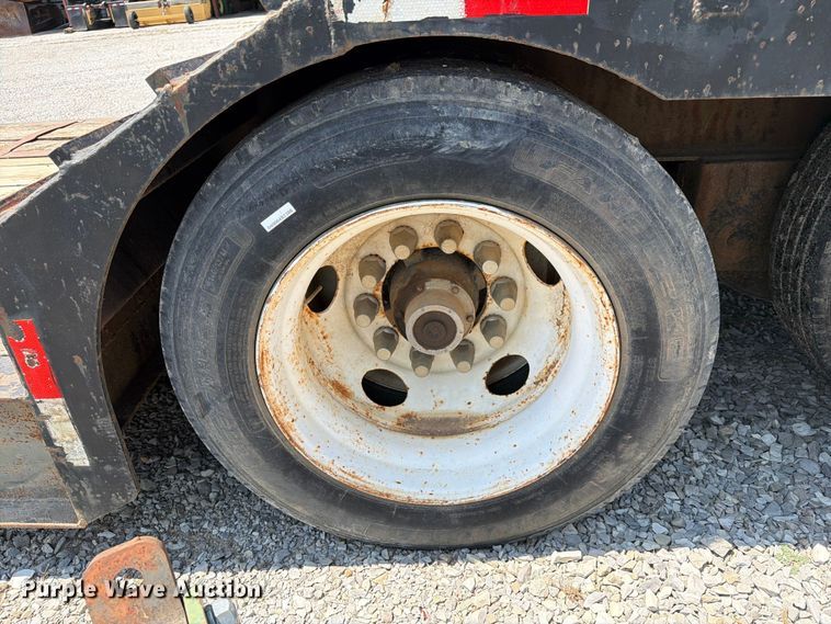image for item FN2553 1997 Talbert lowboy equipment trailer