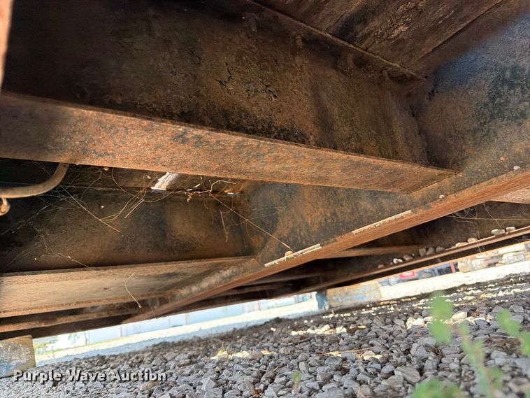 image for item FN2553 1997 Talbert lowboy equipment trailer