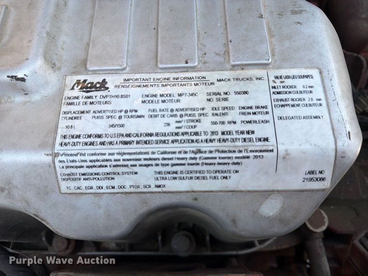 image for item FN2568 2014 Mack CXU612 semi truck
