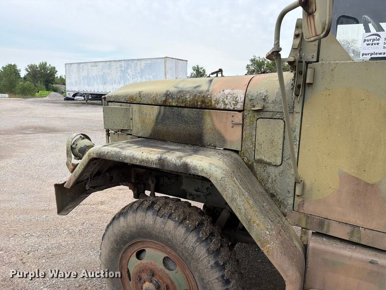 image for item FN5814 1962 Kaiser flatbed truck