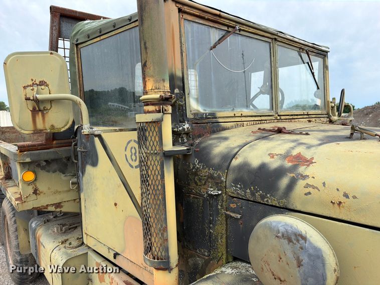 image for item FN5814 1962 Kaiser flatbed truck