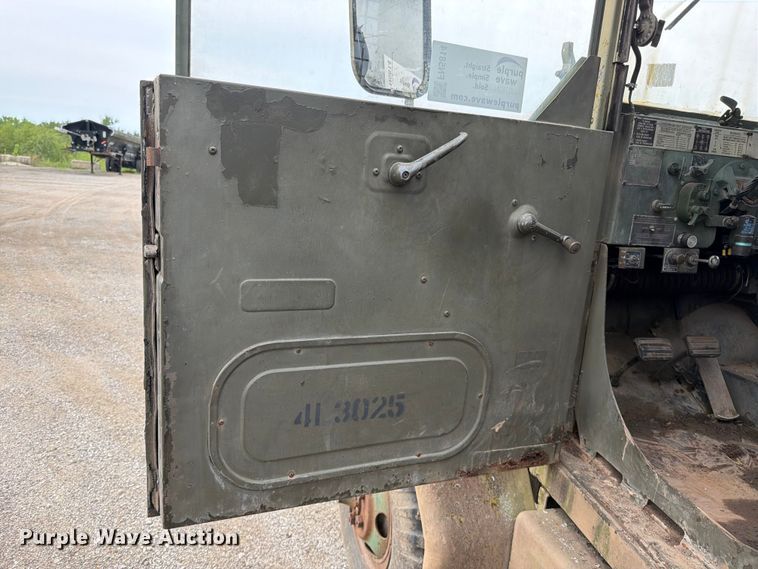image for item FN5814 1962 Kaiser flatbed truck