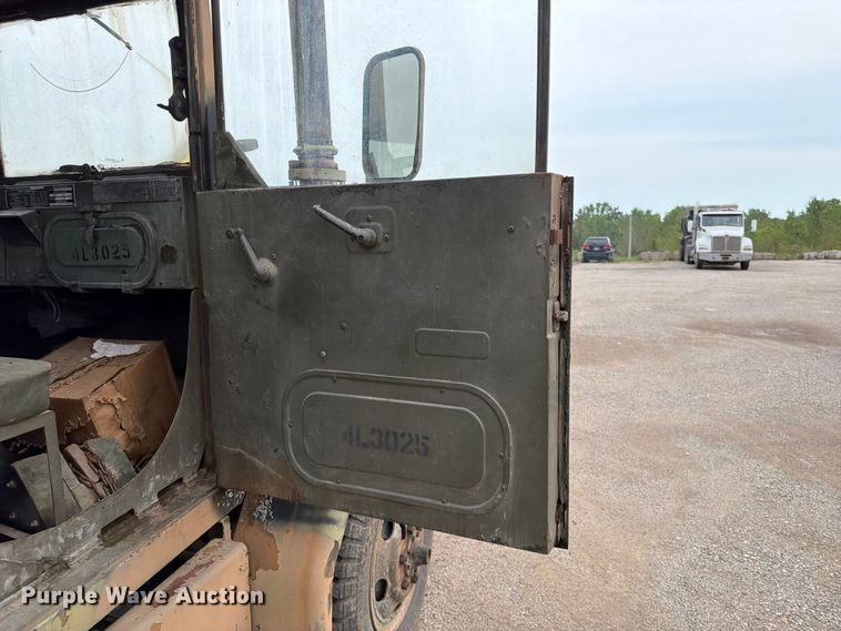 image for item FN5814 1962 Kaiser flatbed truck
