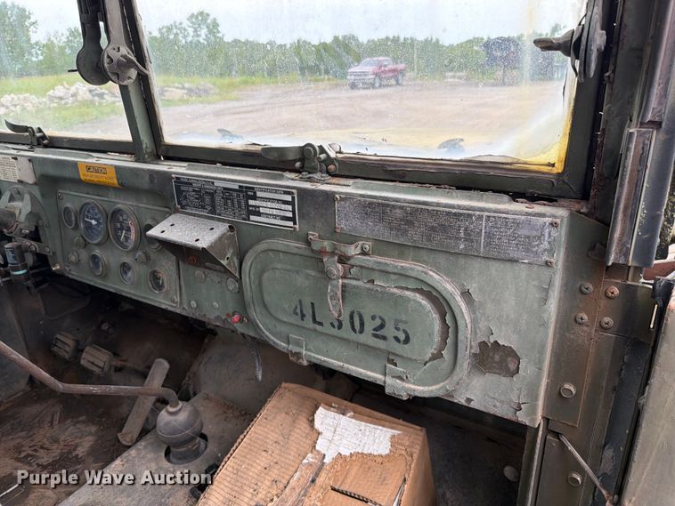 image for item FN5814 1962 Kaiser flatbed truck