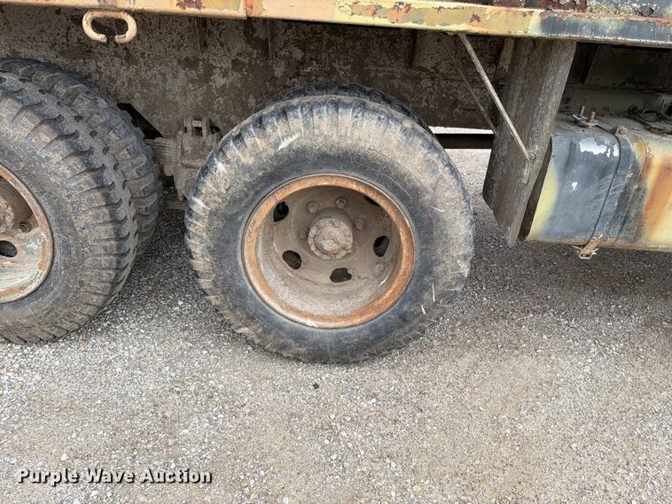 image for item FN5814 1962 Kaiser flatbed truck