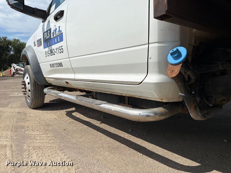image for item FP3027 2011 Dodge Ram 5500 Crew Cab flatbed truck