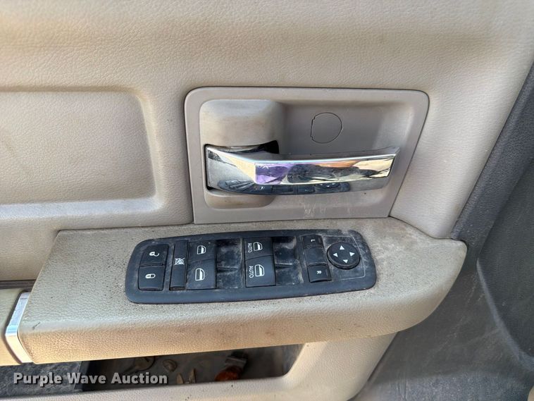 image for item FP3027 2011 Dodge Ram 5500 Crew Cab flatbed truck