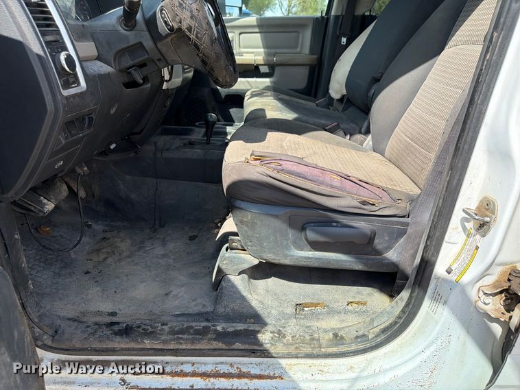 image for item FP3027 2011 Dodge Ram 5500 Crew Cab flatbed truck