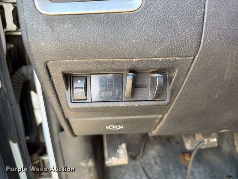 image for item FP3027 2011 Dodge Ram 5500 Crew Cab flatbed truck