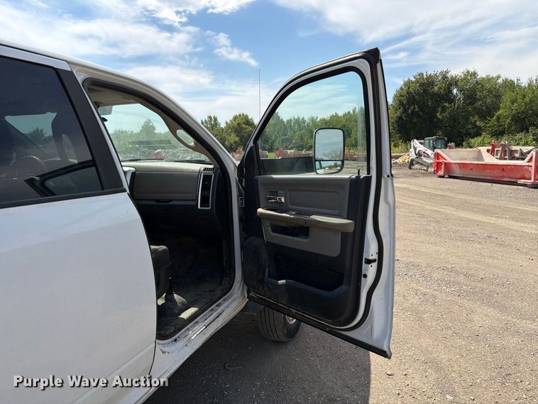 image for item FP3027 2011 Dodge Ram 5500 Crew Cab flatbed truck