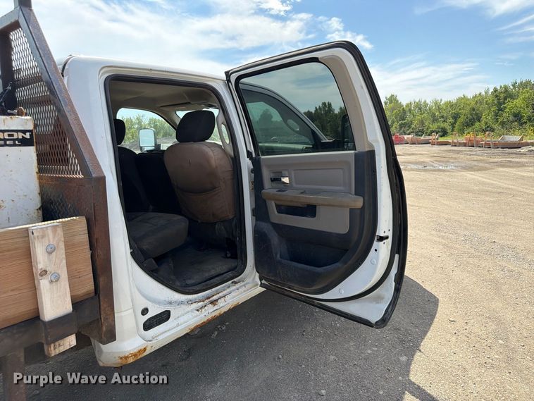 image for item FP3027 2011 Dodge Ram 5500 Crew Cab flatbed truck