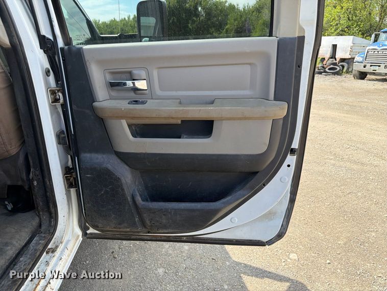 image for item FP3027 2011 Dodge Ram 5500 Crew Cab flatbed truck