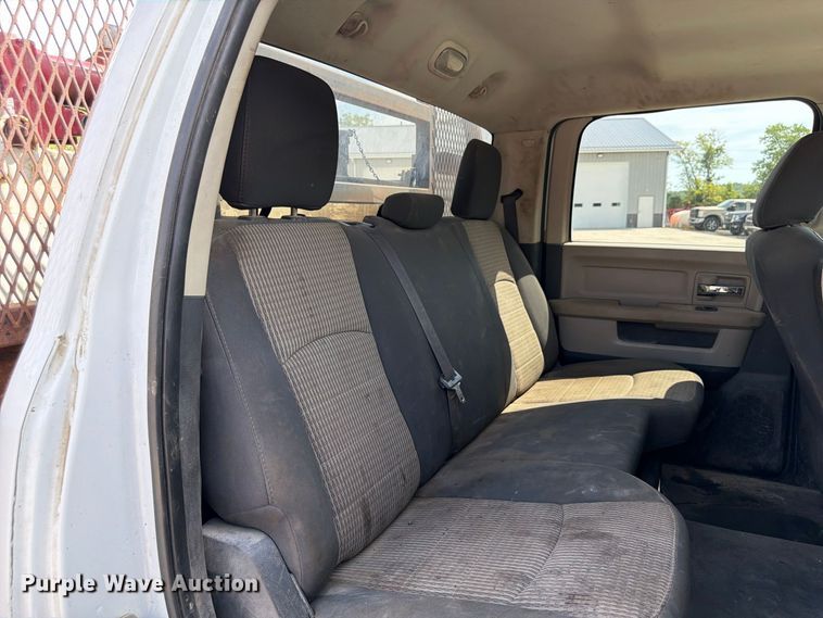 image for item FP3027 2011 Dodge Ram 5500 Crew Cab flatbed truck