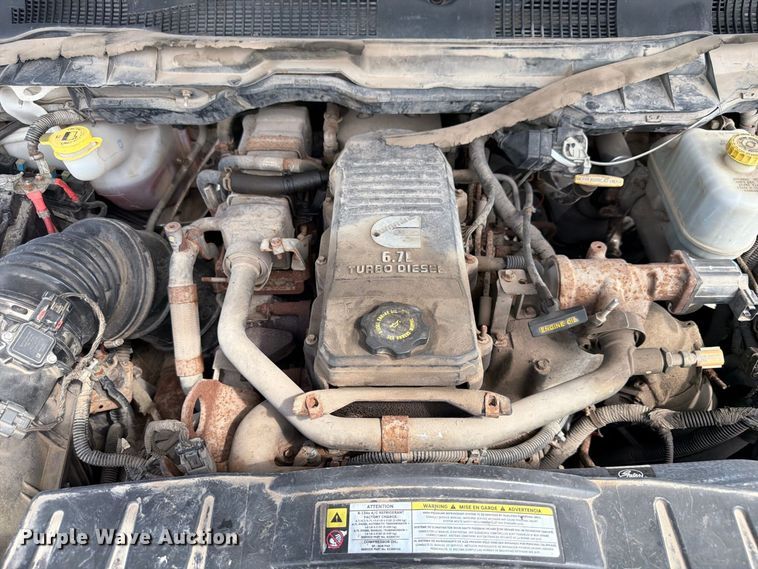 image for item FP3027 2011 Dodge Ram 5500 Crew Cab flatbed truck