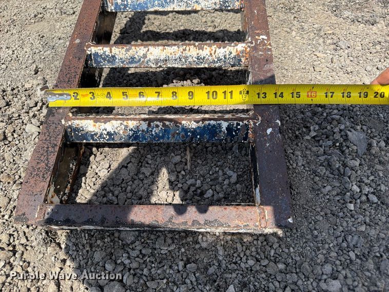 image for item FP3031 2001 Cronkite equipment trailer