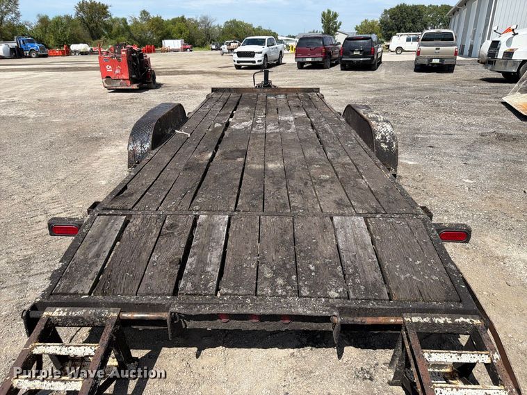 image for item FP3031 2001 Cronkite equipment trailer