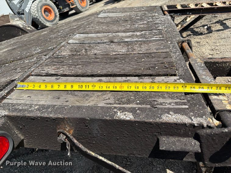 image for item FP3031 2001 Cronkite equipment trailer
