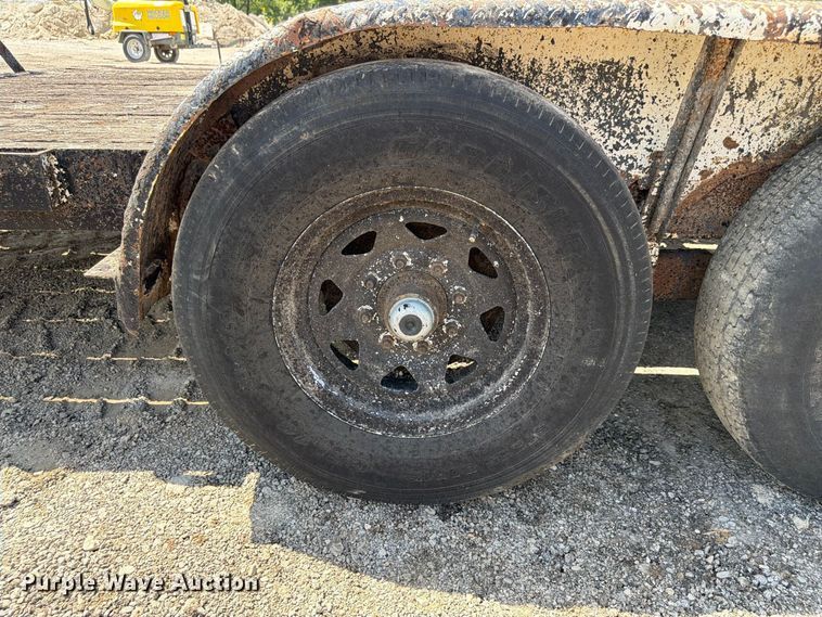image for item FP3031 2001 Cronkite equipment trailer