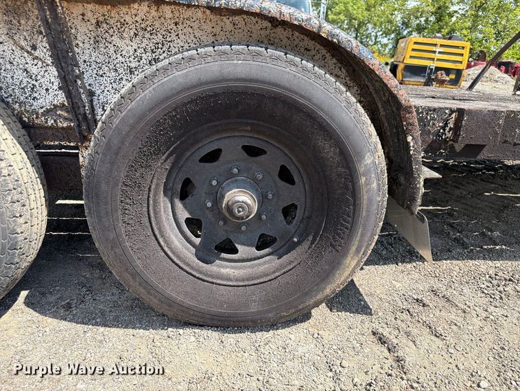 image for item FP3031 2001 Cronkite equipment trailer