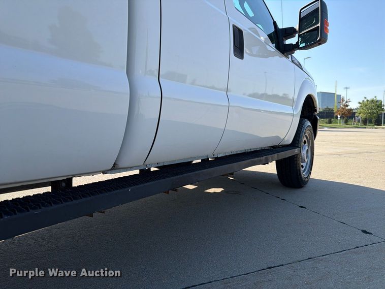 image for item FP3043 2012 Ford F250 Super Duty Ext. Cab pickup truck