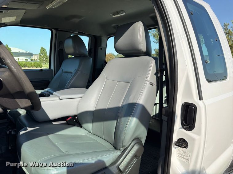 image for item FP3043 2012 Ford F250 Super Duty Ext. Cab pickup truck