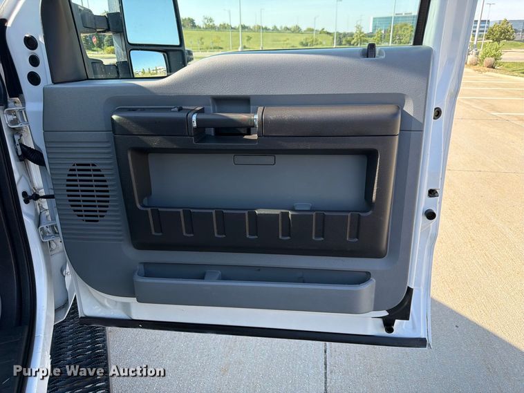image for item FP3043 2012 Ford F250 Super Duty Ext. Cab pickup truck